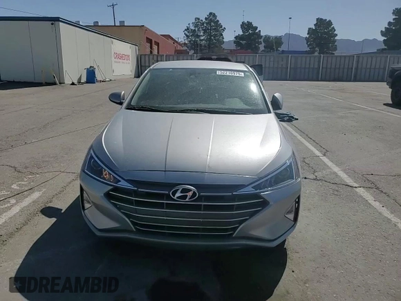 2020 Hyundai Elantra SE z VIN 5NPD74LF3LH590092, wystawiony jako Copart lot #52210975 z przebiegiem 52 500 mil mil oraz Szkoda całkowita • Salvage title. Historia ofert i sprzedaży dostępna na DreamBid. Obrazek 10.