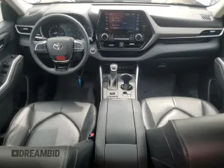 2021 Toyota Highlander XLE z VIN 5TDGZRBH4MS081292, wystawiony jako Copart lot #53674315 z przebiegiem 85 895 mil mil oraz Szkoda całkowita • Salvage title. Historia ofert i sprzedaży dostępna na DreamBid. Obrazek 8.