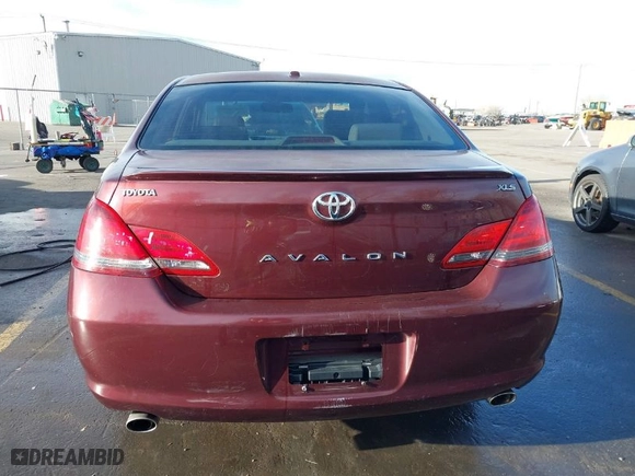 2009 Toyota Avalon XL with VIN 4T1BK36B69U348321, listed as a IAAI auction lot 41478085 with 182,541 mi miles. Bid and sale history available at carsss.com. Image 17.