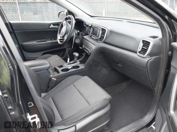 2017 Kia Sportage LX z VIN KNDPMCAC0H7131963, wystawiony jako IAAI lot #41872442 z przebiegiem 90 778 mil mil oraz . Historia ofert i sprzedaży dostępna na DreamBid. Obrazek 5.