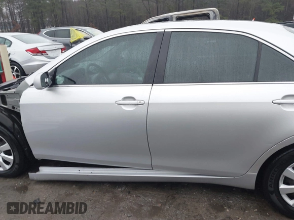 2009 Toyota Camry with VIN 4T1BE46KX9U364292, listed as a IAAI auction lot 41560258 with 197,875 mi miles and . Bid and sale history available at carsss.com. Image 15.