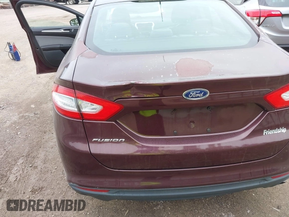 2013 Ford Fusion S with VIN 3FA6P0G71DR358891, listed as a IAAI auction lot 42172614 with 105,152 mi miles and . Bid and sale history available at carsss.com. Image 6.
