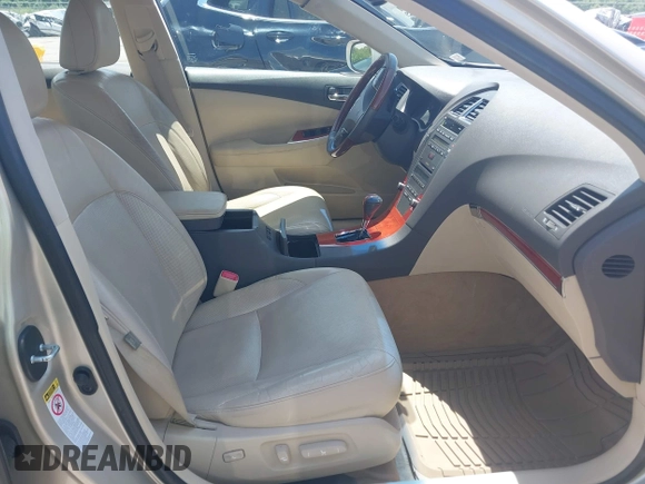 2012 Lexus ES 330 z VIN JTHBK1EG0C2490879, wystawiony jako IAAI lot #42296690 z przebiegiem 104 658 mil mil oraz . Historia ofert i sprzedaży dostępna na DreamBid. Obrazek 5.