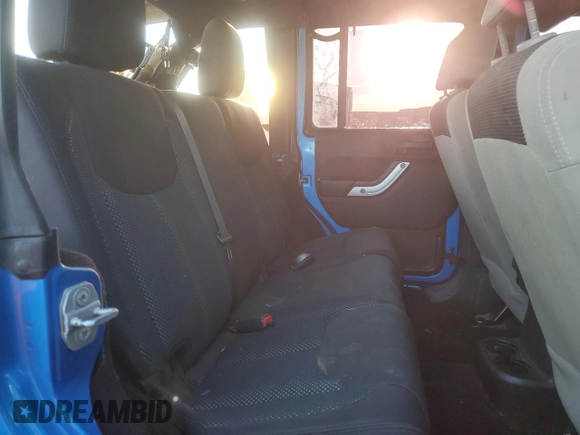 2015 Jeep Wrangler Unlimited Sahara с VIN 1C4BJWEG5FL586751, выставлен на аукционе Copart как лот 84089374 с пробегом 118 184 миль миль и Списание • Salvage title. История ставок и продаж доступна на DreamBid. Изображение 10.