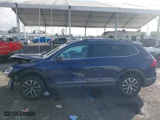 2021 Volkswagen Tiguan SE with VIN 3VV3B7AX9MM051125, listed as a IAAI auction lot 41527014 with 68,847 mi miles. Bid and sale history available at carsss.com. Image 14.