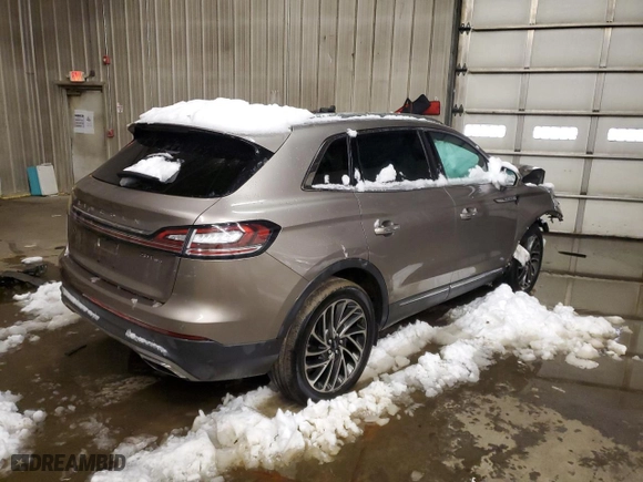 2020 Lincoln Nautilus Reserve with VIN 2LMPJ8K96LBL25616, listed as a Copart auction lot 44216093 with 15,511 mi miles. Bid and sale history available at carsss.com. Image 3.