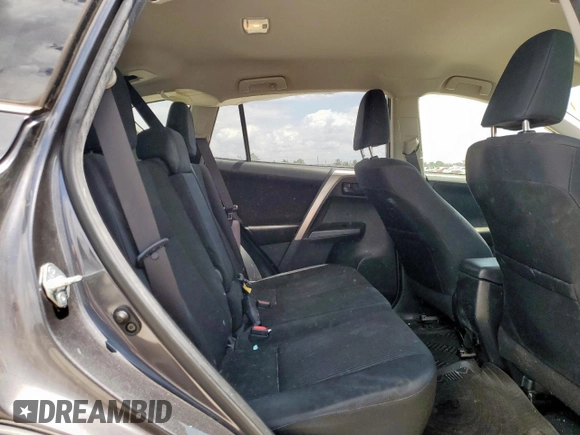 2017 Toyota RAV4 LE z VIN JTMZFREV9HJ137989, wystawiony jako Copart lot #60158975 z przebiegiem 75 840 mil mil oraz Szkoda całkowita • Salvage title. Historia ofert i sprzedaży dostępna na DreamBid. Obrazek 11.