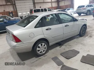 2004 Ford Focus SE with VIN 1FAFP34Z54W177376, listed as a IAAI auction lot 41934423 with 61,040 mi miles and . Bid and sale history available at carsss.com. Image 4.