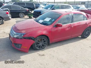 2010 Ford Fusion SE z VIN 3FAHP0HA5AR372985, wystawiony jako IAAI lot #42259289 z przebiegiem 175 809 mil mil oraz . Historia ofert i sprzedaży dostępna na DreamBid. Obrazek 2.