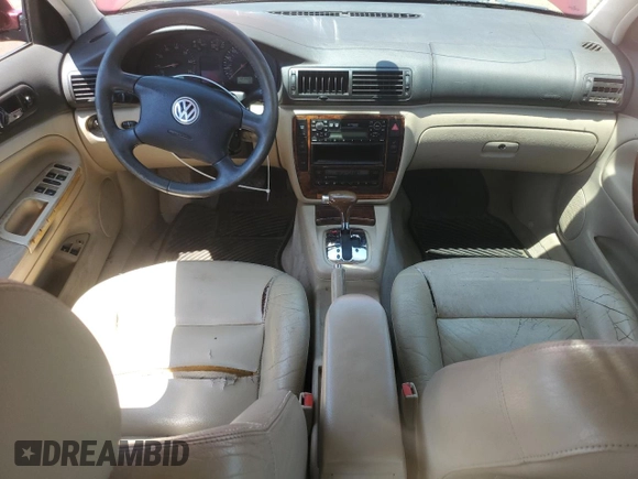 2000 Volkswagen Passat with VIN WVWPD23B9YP211602, listed as a Copart auction lot 61509955 with 121,435 mi miles and Clean title. Bid and sale history available at DreamBid. Image 8.
