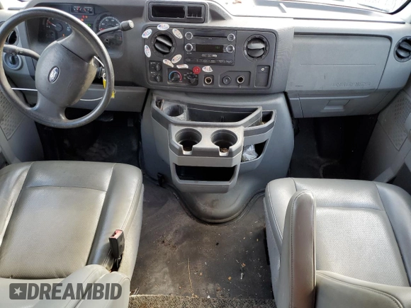 2009 Ford Econoline Passenger XL z VIN 1FMNE11W19DA56899, wystawiony jako Copart lot #76610224 z przebiegiem 144 111 mil mil oraz Szkoda całkowita • Salvage title. Historia ofert i sprzedaży dostępna na DreamBid. Obrazek 8.