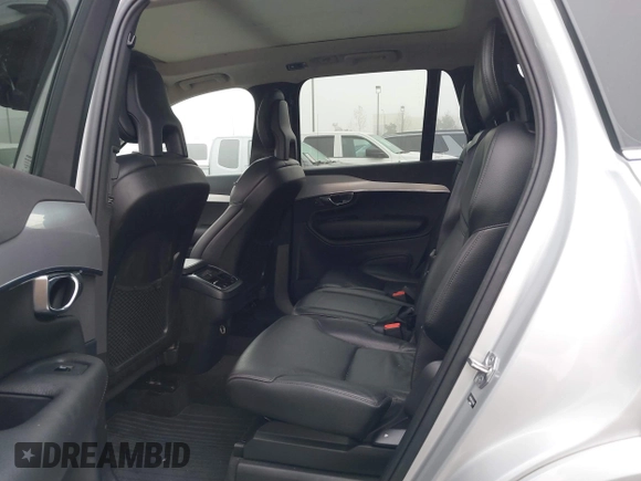 2018 Volvo XC90 Momentum with VIN YV4102PKXJ1343155, listed as a IAAI auction lot 41493054 with 73,243 mi miles. Bid and sale history available at carsss.com. Image 8.