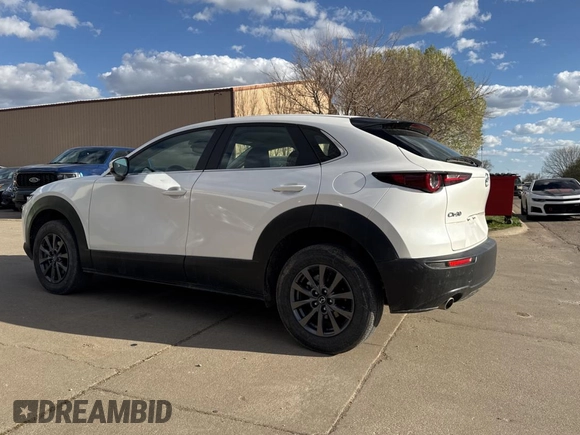 2021 Mazda CX-30 S with VIN 3MVDMAAL8MM226907, listed as a Copart auction lot 53000045 with 29,496 mi miles and Salvage Title. Bid and sale history available at DreamBid. Image 3.