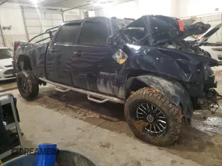 2011 GMC Sierra 2500HD SLT z VIN 1GT121C87BF143002, wystawiony jako Copart lot #88155945 z przebiegiem Nie podano mil oraz Nie do naprawy • Non repairable. Historia ofert i sprzedaży dostępna na DreamBid. Obrazek 4.