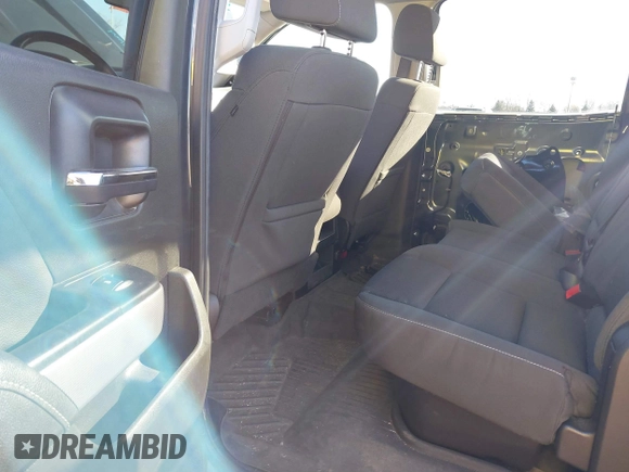 2018 Chevrolet Silverado 1500 LT with VIN 3GCUKRECXJG321396, listed as a IAAI auction lot 40851181 with 137,348 mi miles. Bid and sale history available at carsss.com. Image 8.