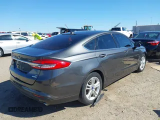 2018 Ford Fusion SE with VIN 3FA6P0HD4JR149788, listed as a IAAI auction lot 41846877 with 57,350 mi miles. Bid and sale history available at carsss.com. Image 4.