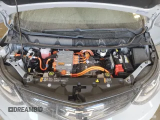 2021 Chevrolet Bolt EV Premier z VIN 1G1FZ6S06M4106959, wystawiony jako Copart lot #55981405 z przebiegiem Nie podano mil oraz Nie do naprawy. Historia ofert i sprzedaży dostępna na DreamBid. Obrazek 11.