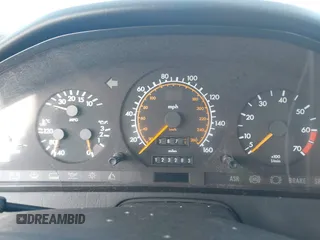 1992 Mercedes-Benz 500 с VIN WDBFA66EXNF055989, выставлен на аукционе IAAI как лот 41949478 с пробегом 123 283 миль миль и . История ставок и продаж доступна на DreamBid. Изображение 7.
