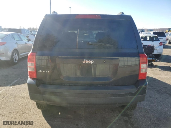 2011 Jeep Patriot Sport with VIN 1J4NF1GBXBD187724, listed as a Copart auction lot 47008565 with 176,820 mi miles and Salvage Title. Bid and sale history available at carsss.com. Image 6.