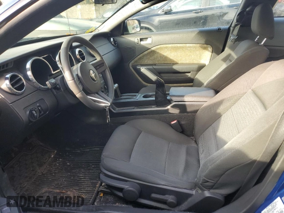 2008 Ford Mustang Deluxe with VIN 1ZVHT80N285119782, listed as a Copart auction lot 45427905 with 109,286 mi miles and Salvage Title. Bid and sale history available at carsss.com. Image 7.