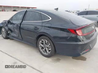 2023 Hyundai Sonata SEL with VIN KMHL64JA9PA329659, listed as a IAAI auction lot 38841225 with 4,772 mi miles and . Bid and sale history available at DreamBid. Image 3.