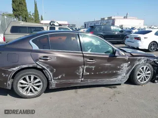 2014 Infiniti Q50 with VIN JN1BV7AP8EM670333, listed as a IAAI auction lot 41670015 with 59,427 mi miles. Bid and sale history available at carsss.com. Image 14.