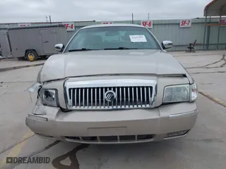 2007 Mercury Grand Marquis LS with VIN 2MEHM75V87X612932, listed as a IAAI auction lot 41697881 with 189,400 mi miles. Bid and sale history available at carsss.com. Image 12.
