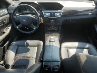 2011 Mercedes-Benz E 350 Luxury with VIN WDDHF8HB6BA385055, listed as a Copart auction lot 59563535 with 301,092 mi miles and Salvage title. Bid and sale history available at DreamBid. Image 8.