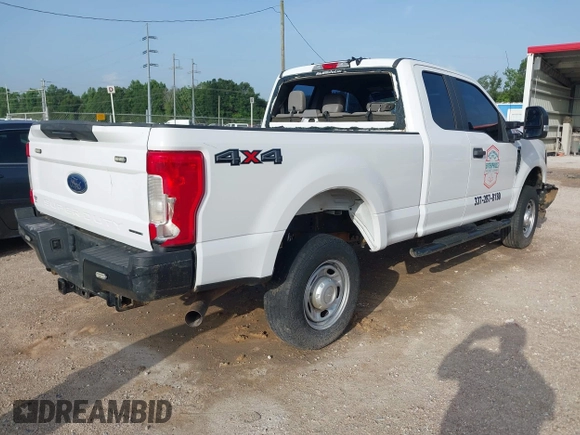 2017 Ford F-250 XLT z VIN 1FT7X2B6XHEE20192, wystawiony jako IAAI lot #42589586 z przebiegiem 132 332 mil mil oraz . Historia ofert i sprzedaży dostępna na DreamBid. Obrazek 4.