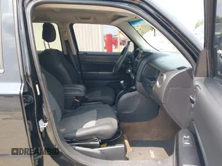 2015 Jeep Patriot Sport с VIN 1C4NJRBB9FD130656, выставлен на аукционе IAAI как лот 42381199 с пробегом 140 394 миль миль и . История ставок и продаж доступна на DreamBid. Изображение 5.