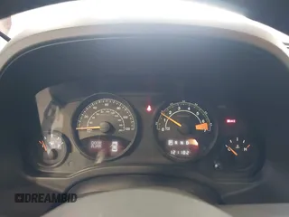 2014 Jeep Patriot High Altitude z VIN 1C4NJPFA3ED624662, wystawiony jako IAAI lot #42253988 z przebiegiem 121 182 mil mil oraz . Historia ofert i sprzedaży dostępna na DreamBid. Obrazek 7.