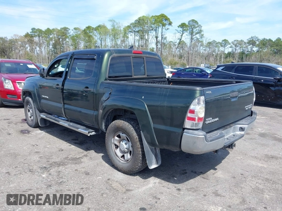 2014 Toyota Tacoma PreRunner with VIN 3TMJU4GN3EM162971, listed as a IAAI auction lot 41803155 with 250,083 mi miles. Bid and sale history available at carsss.com. Image 3.