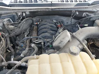 2019 Ford F-150 XL z VIN 1FTEW1E50KKE04180, wystawiony jako IAAI lot #42421022 z przebiegiem 73 912 mil mil oraz . Historia ofert i sprzedaży dostępna na DreamBid. Obrazek 10.
