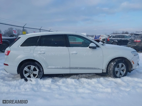 2018 Audi Q7 Premium Plus with VIN WA1LHAF77JD004096, listed as a IAAI auction lot 41376622 with 92,615 mi miles. Bid and sale history available at carsss.com. Image 13.