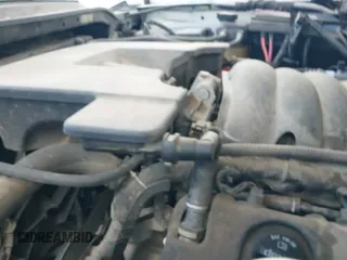 2016 GMC Sierra 1500 SLE z VIN 3GTU2MEC8GG360192, wystawiony jako IAAI lot #43375243 z przebiegiem 147 654 mil mil oraz . Historia ofert i sprzedaży dostępna na DreamBid. Obrazek 19.