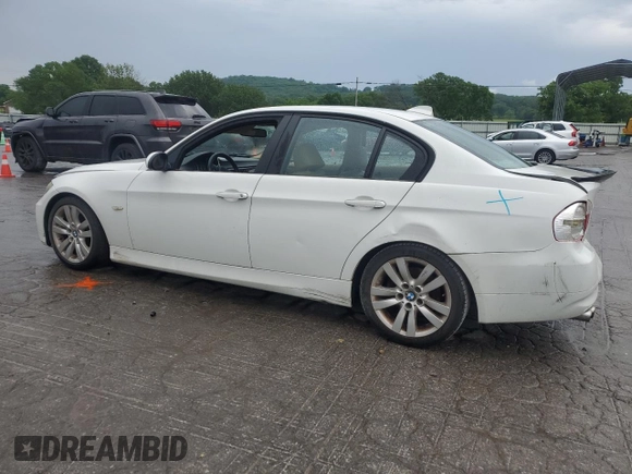 2007 BMW 3 Series 328i z VIN WBAVA335X7KX76319, wystawiony jako Copart lot #57342215 z przebiegiem 176 016 mil mil oraz Szkoda całkowita • Salvage title. Historia ofert i sprzedaży dostępna na DreamBid. Obrazek 2.