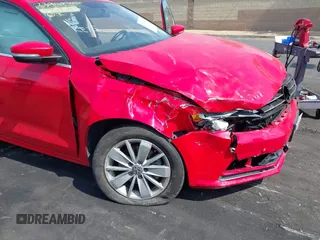 2015 Volkswagen Jetta SE with VIN 3VWD17AJ7FM303892, listed as a IAAI auction lot 42386050 with 50,998 mi miles and . Bid and sale history available at DreamBid. Image 6.