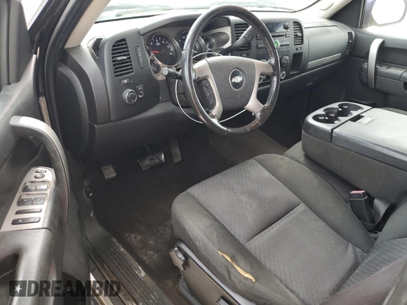 2010 Chevrolet Silverado 1500 LT with VIN 1GCSKSE33AZ115058, listed as a Copart auction lot 55384325 with 170,468 mi miles and Clean Title. Bid and sale history available at DreamBid. Image 8.