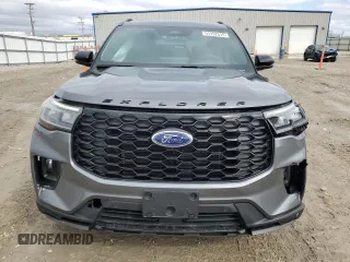 2025 Ford Explorer ST-Line z VIN 1FMUK8KH1SGA35391, wystawiony jako Copart lot #51157515 z przebiegiem 10 269 mil mil oraz Szkoda całkowita • Salvage title. Historia ofert i sprzedaży dostępna na DreamBid. Obrazek 5.