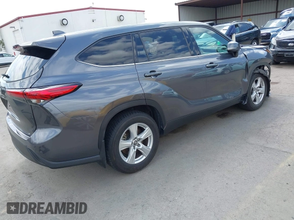 2021 Toyota Highlander L with VIN 5TDZZRAH3MS040663, listed as a IAAI auction lot 41945677 with 64,069 mi miles and . Bid and sale history available at DreamBid. Image 4.