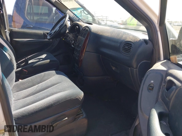 2003 Chrysler Town & Country with VIN 2C8GP443X3R265183, listed as a IAAI auction lot 41834681 with 278,062 mi miles and . Bid and sale history available at DreamBid. Image 5.