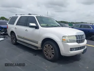2009 Lincoln Navigator with VIN 5LMFU28589EJ01743, listed as a IAAI auction lot 42445720 with 327,371 mi miles and . Bid and sale history available at DreamBid. Image 1.