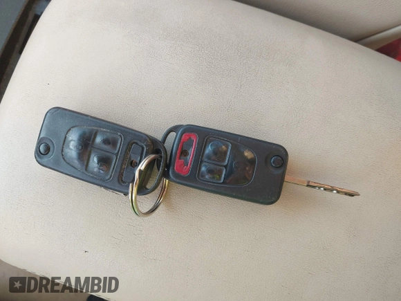 2004 Mercedes-Benz M 350 z VIN 4JGAB57E84A472827, wystawiony jako IAAI lot #42135826 z przebiegiem 221 174 mil mil oraz . Historia ofert i sprzedaży dostępna na DreamBid. Obrazek 11.