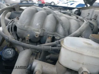 2002 Toyota Tacoma z VIN 5TEWN72N82Z899352, wystawiony jako IAAI lot #39724565 z przebiegiem 248 300 mil mil oraz . Historia ofert i sprzedaży dostępna na DreamBid. Obrazek 12.
