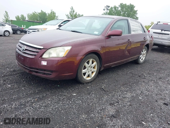 2006 Toyota Avalon XL z VIN 4T1BK36B76U081167, wystawiony jako IAAI lot #42271791 z przebiegiem 266 216 mil mil oraz . Historia ofert i sprzedaży dostępna na DreamBid. Obrazek 2.