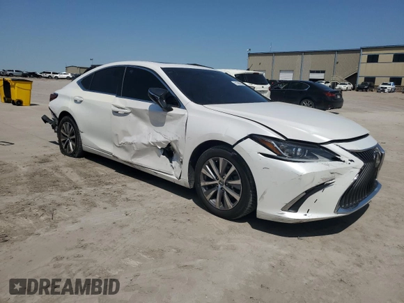2021 Lexus ES with VIN 58ACZ1B18MU104589, listed as a Copart auction lot 51388385 with 122,941 mi miles and Clean Title. Bid and sale history available at carsss.com. Image 4.