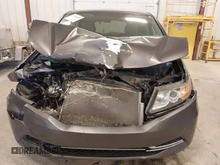 2016 Honda Odyssey SE with VIN 5FNRL5H38GB039652, listed as a IAAI auction lot 41985520 with Not Provided miles and . Bid and sale history available at DreamBid. Image 6.