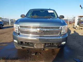 2008 Chevrolet Silverado 1500 LTZ with VIN 3GCEK13M08G177952, listed as a IAAI auction lot 41774023 with 119,807 mi miles. Bid and sale history available at carsss.com. Image 12.