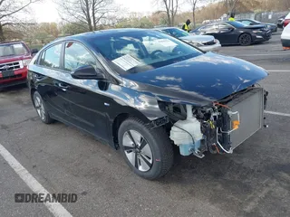 2020 Hyundai Ioniq Blue z VIN KMHC65LCXLU214579, wystawiony jako IAAI lot #42026521 z przebiegiem 101 575 mil mil oraz . Historia ofert i sprzedaży dostępna na DreamBid. Obrazek 1.