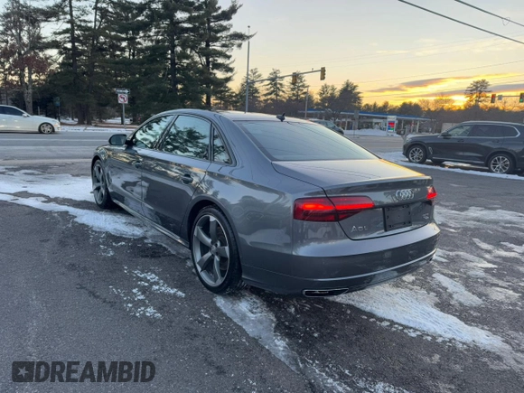 2018 Audi A8 L with VIN WAU44AFD1JN000497, listed as a Copart auction lot 41959925 with 169,713 mi miles and Clean Title. Bid and sale history available at carsss.com. Image 4.